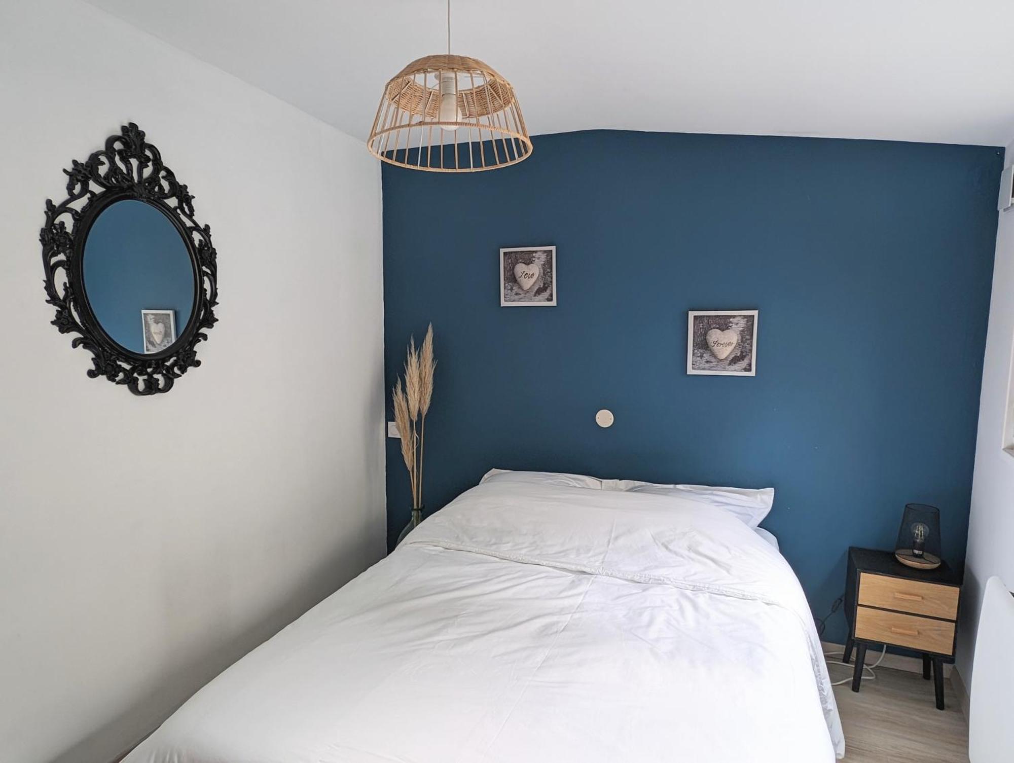 Agreable Maison Renovee En Hyper Centre Avec Patio Pornic Luaran gambar
